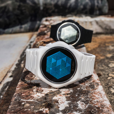 quasar-silicone-lcd-watch-