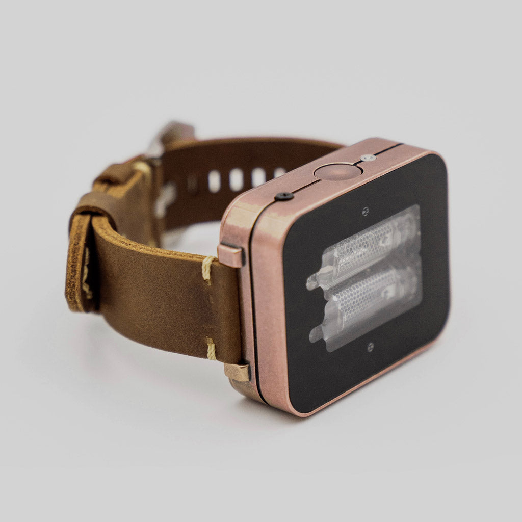 Nixie Tube　座面が鋲で打たれてるアンティークチェアー ブランド品専門の Nixie Tube様専用 座面が鋲で打たれてる